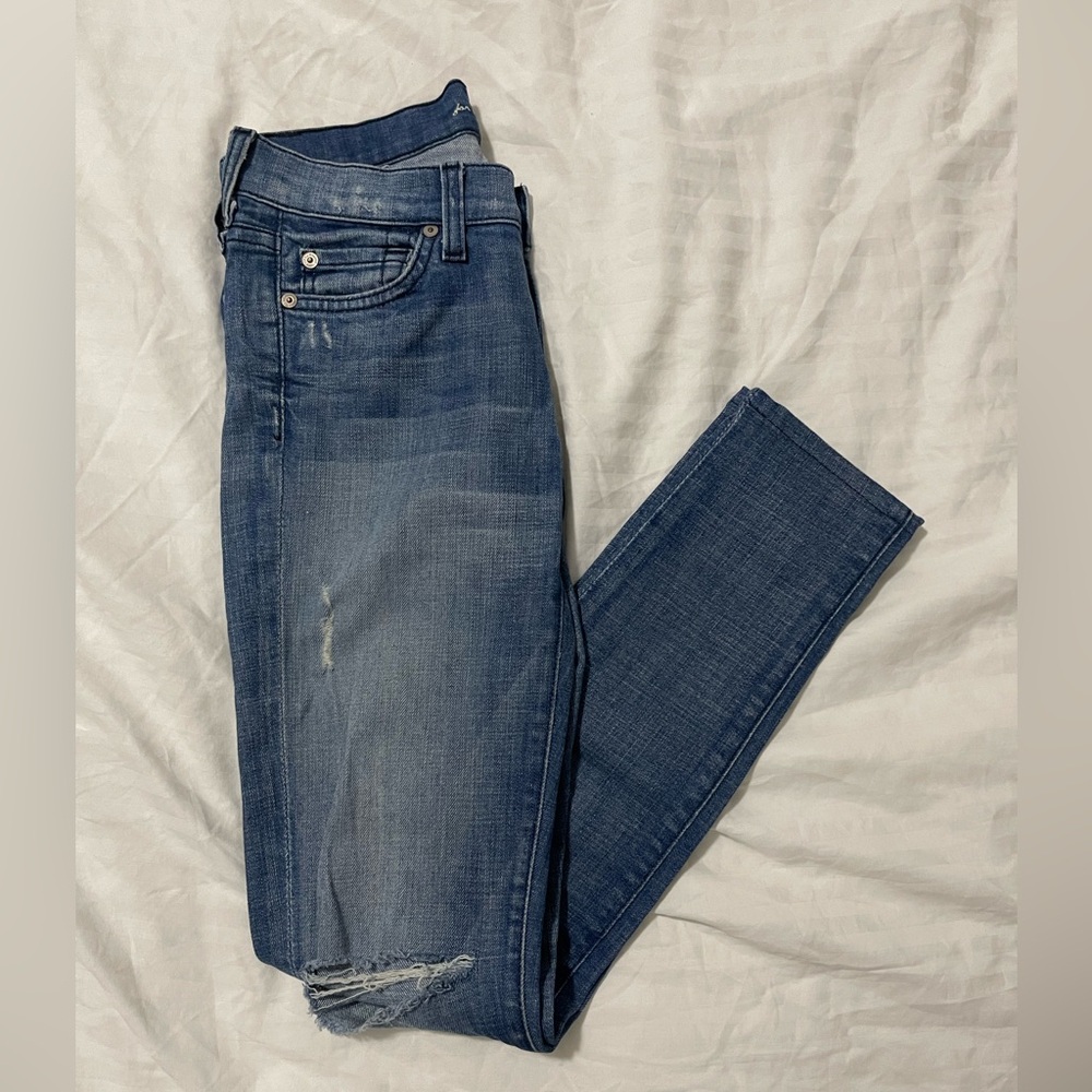 7 FOR ALL MANKIND GWENEVERE MEDIUM WASH DISTRESS SKINNY DENIM JEANS